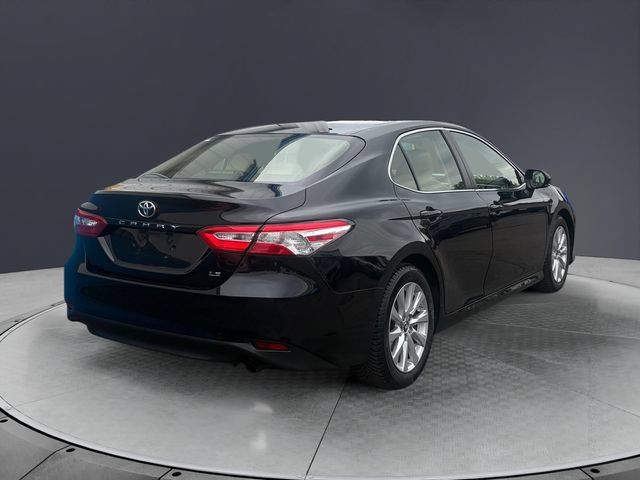 Used 2018 Toyota Camry LE w/ Convenience Package FWD image 5
