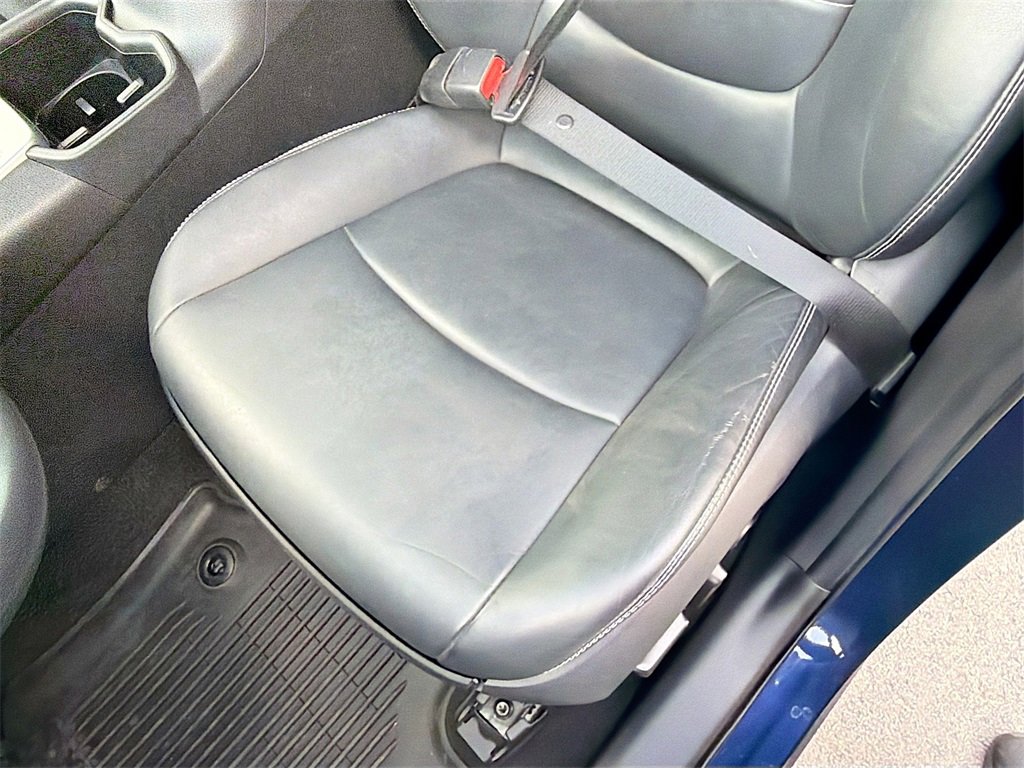 Used 2023 Toyota RAV4 XLE Premium image 19