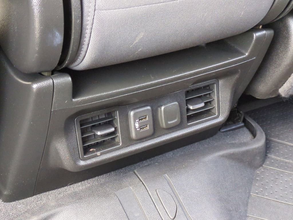 Certified 2022 Chevrolet Silverado 1500 LT image 21