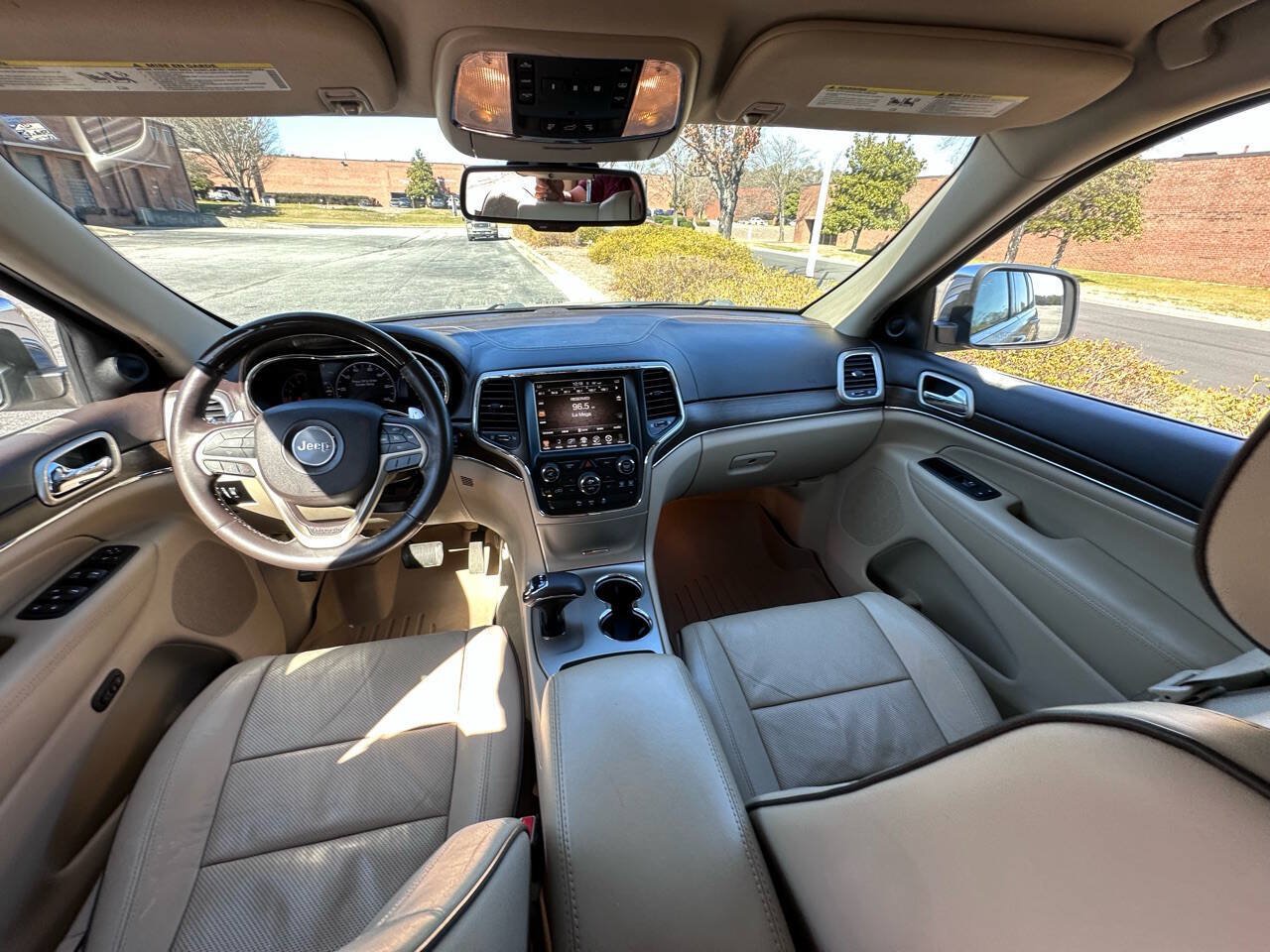 Used 2014 Jeep Grand Cherokee Overland w/ Trailer Tow Group IV RWD image 9