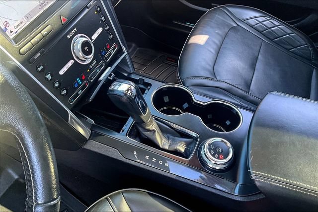 Used 2019 Ford Explorer Platinum AWD/4WD image 18