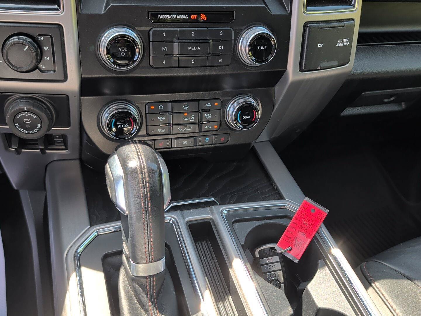 Used 2019 Ford F150 Platinum w/ Equipment Group 701A Luxury AWD/4WD image 21