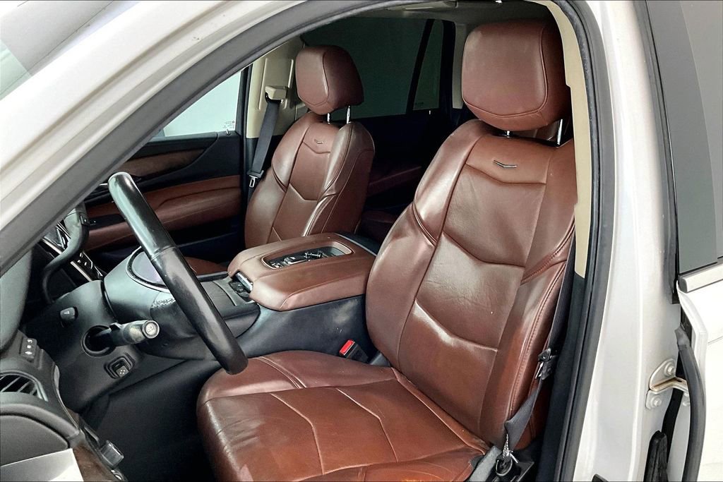 Used 2016 Cadillac Escalade Premium image 33