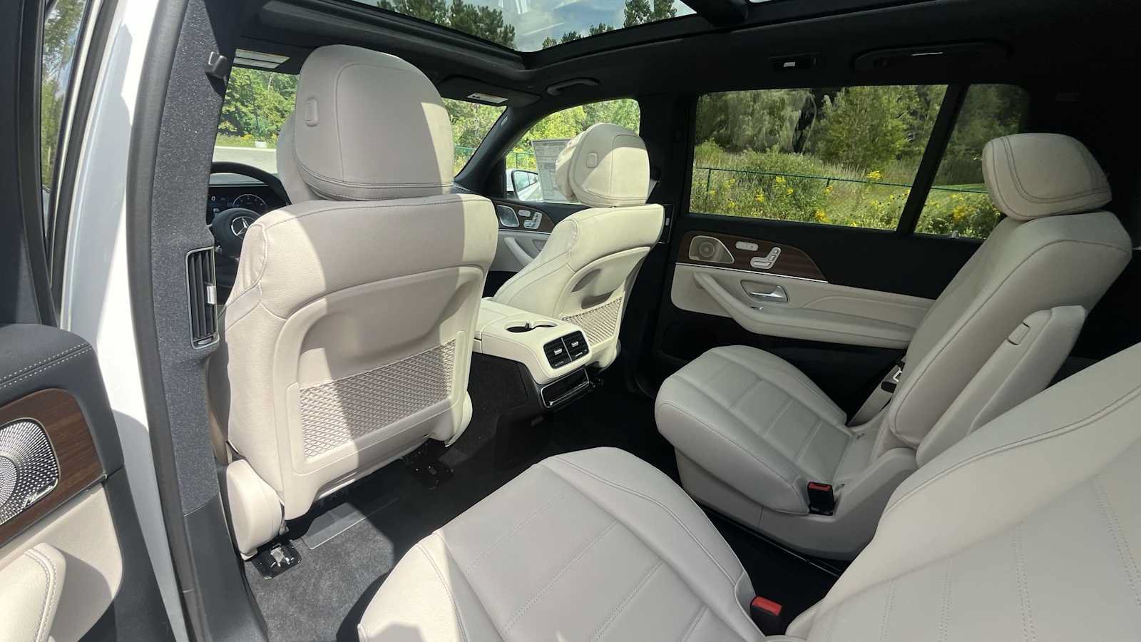 New 2026 Mercedes-Benz GLS 580 4MATIC image 13