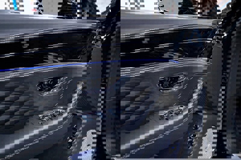 Used 2022 Bentley Flying Spur W12 image 38