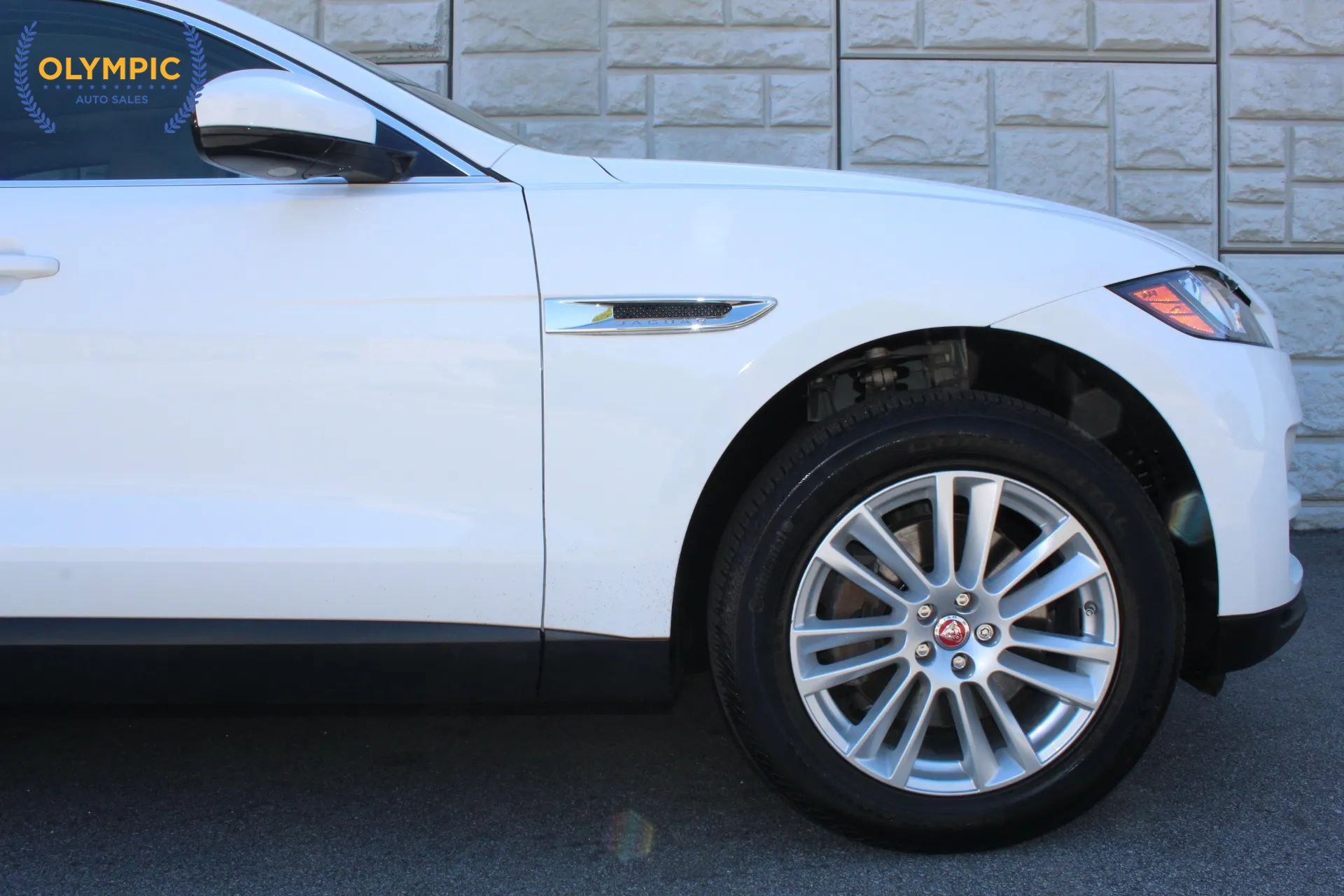 Used 2017 Jaguar F-PACE Prestige AWD/4WD image 11
