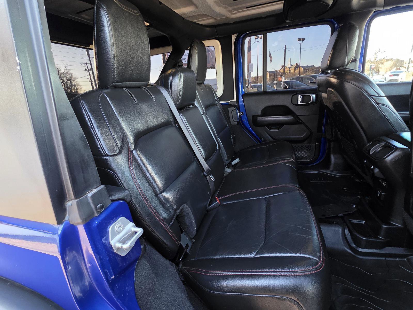 Used 2018 Jeep Wrangler Unlimited Rubicon image 32