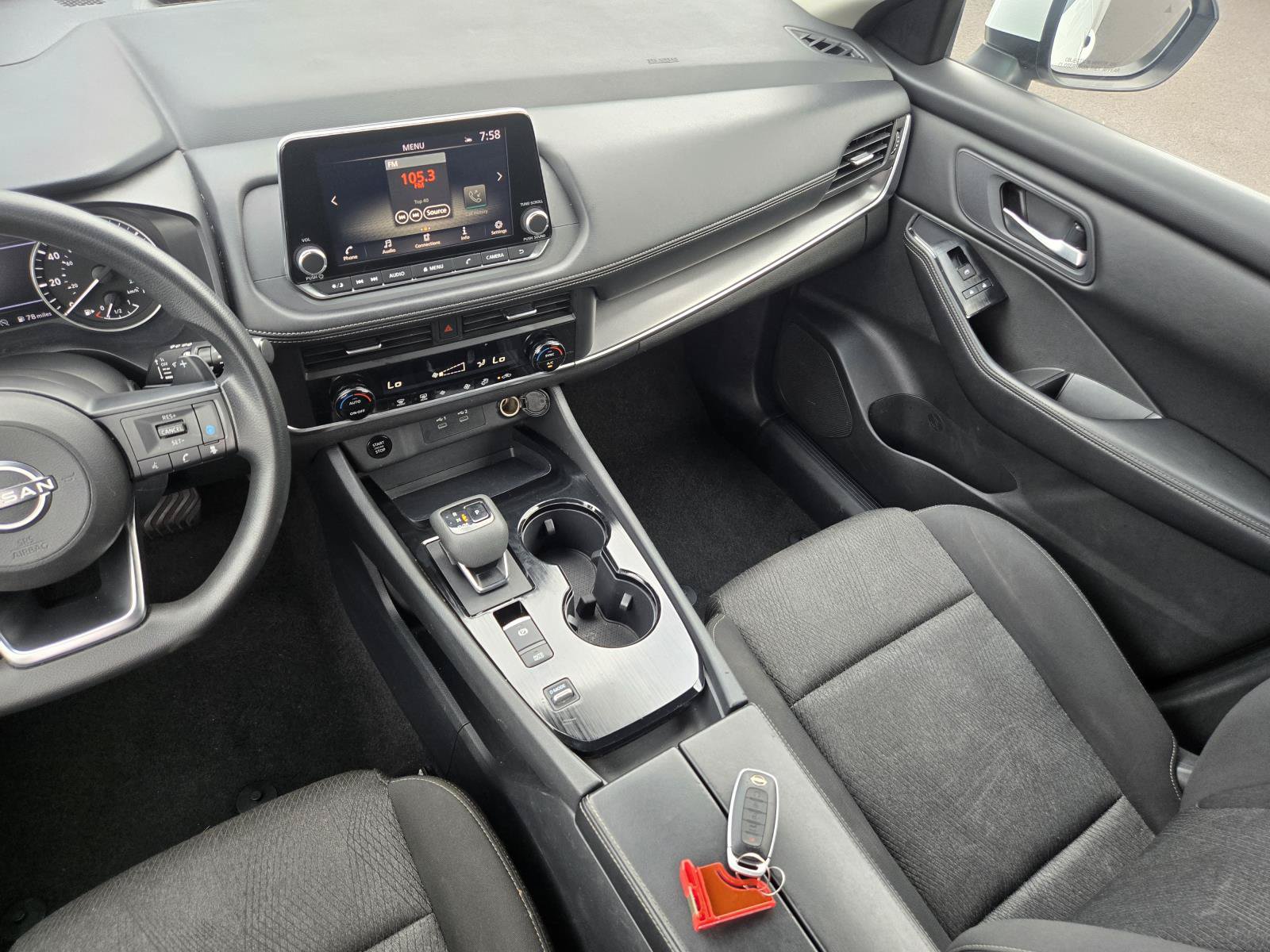 Used 2024 Nissan Rogue SV FWD image 21