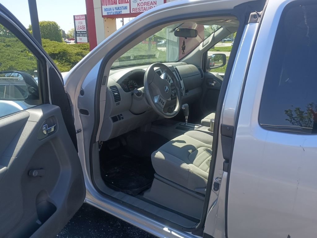 Used 2019 Nissan Frontier S RWD image 8