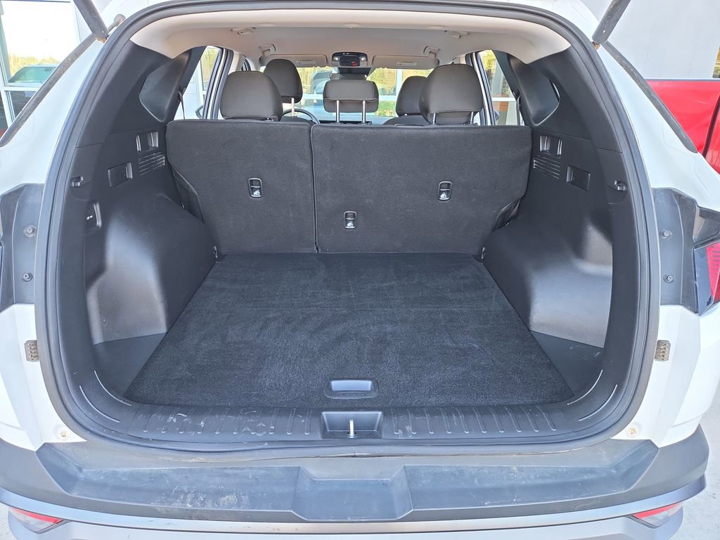 Used 2025 Hyundai Tucson SEL AWD/4WD image 27