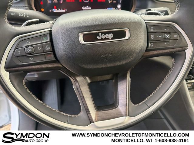 Used 2023 Jeep Grand Cherokee L Limited w/ Luxury Tech Group II image 11