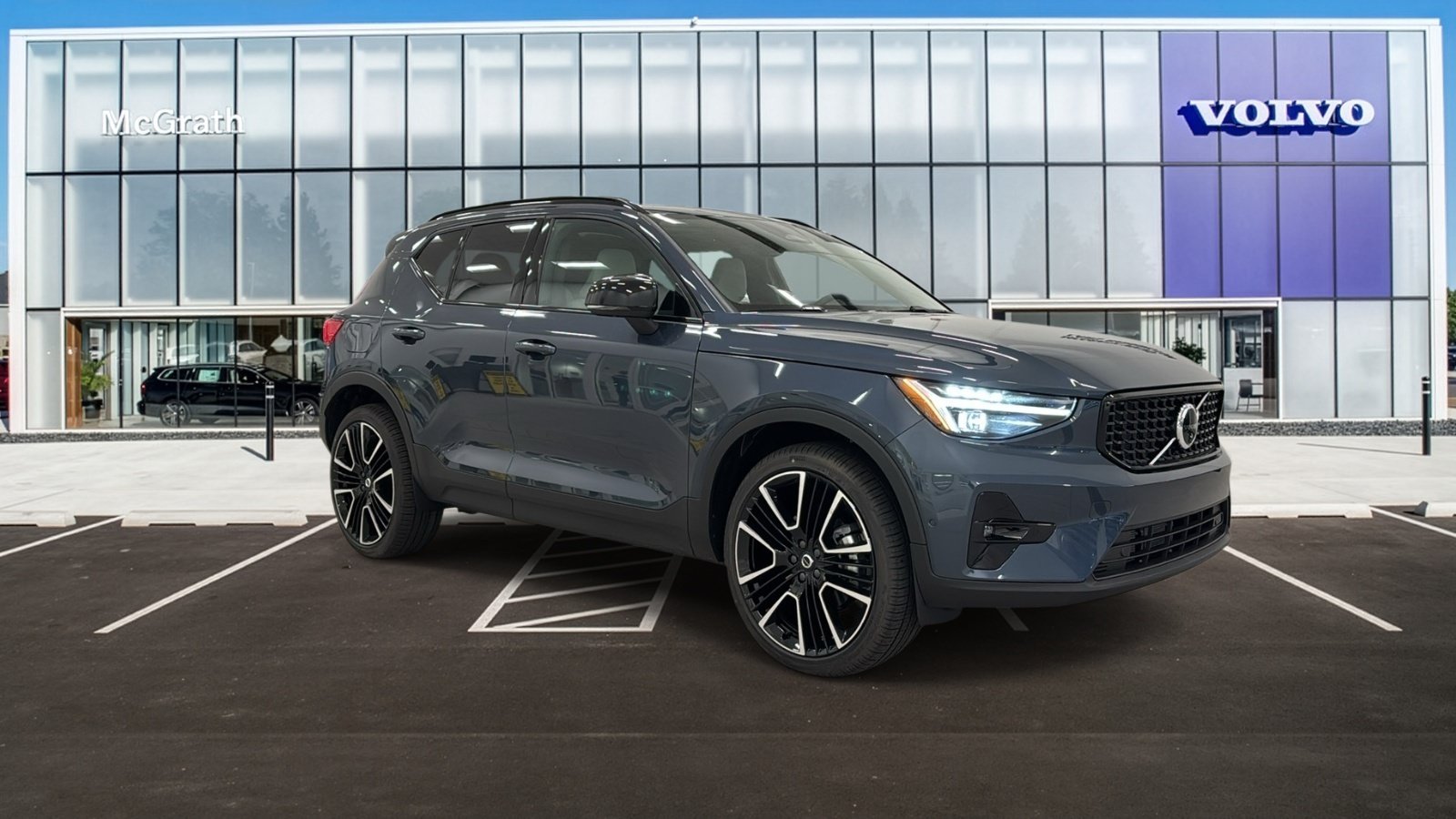 New 2026 Volvo XC40 B5 Ultra w/ Climate Package AWD/4WD image 1