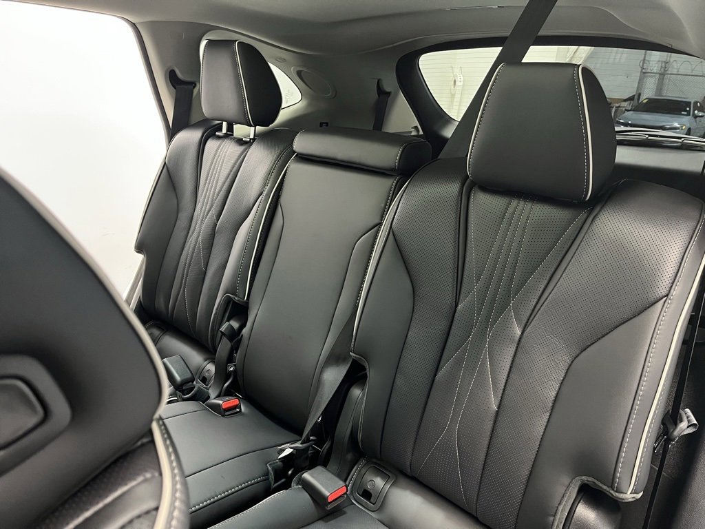 New 2026 Acura MDX w/ Advance Package image 17