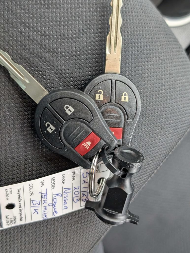Used 2013 Nissan Rogue S w/ Special Edition Pkg FWD image 33