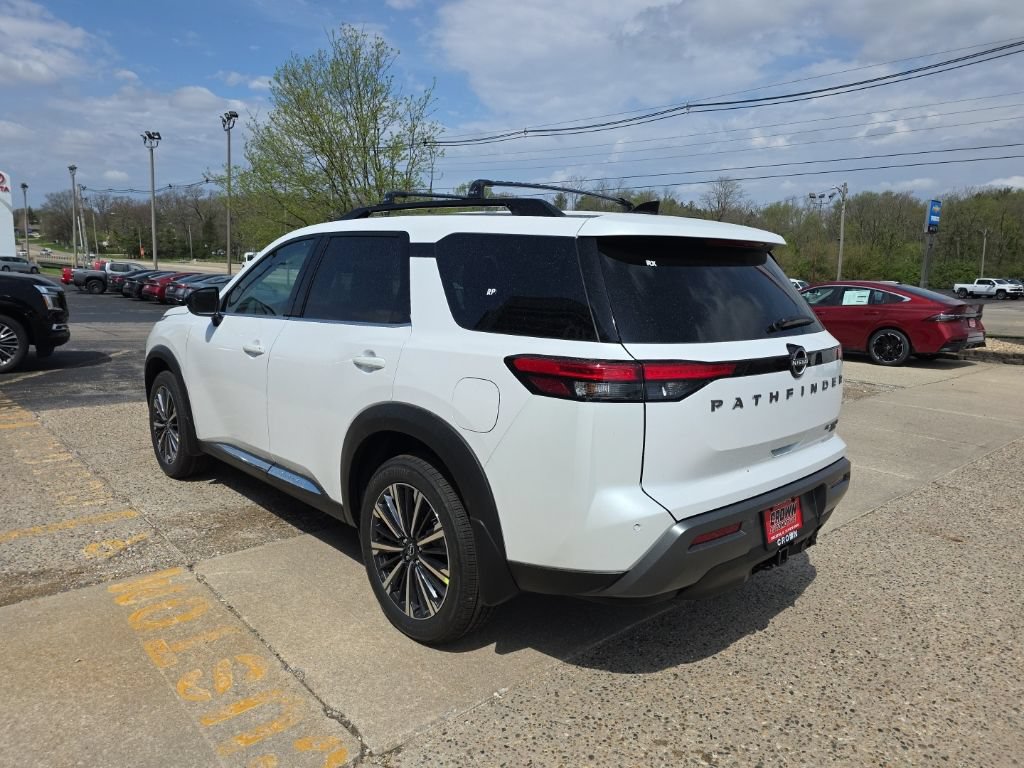 New 2026 Nissan Pathfinder Platinum AWD/4WD image 9