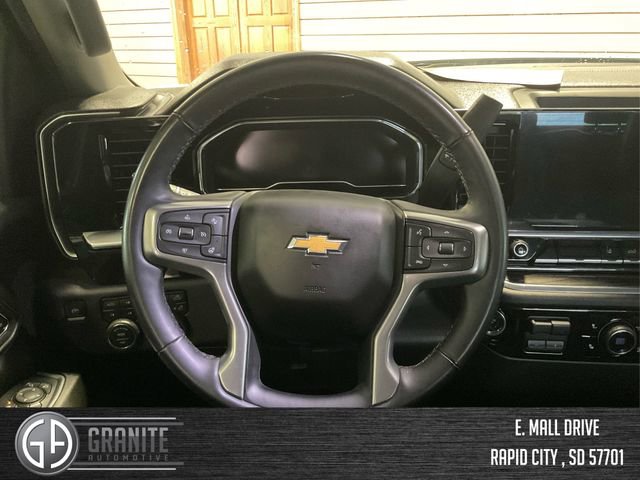 Used 2024 Chevrolet Silverado 2500 LTZ image 17
