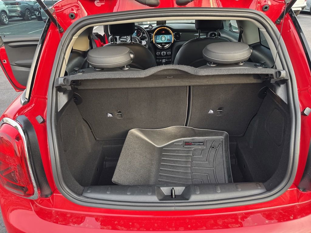 Certified 2024 MINI Cooper 2-Door Hardtop image 16