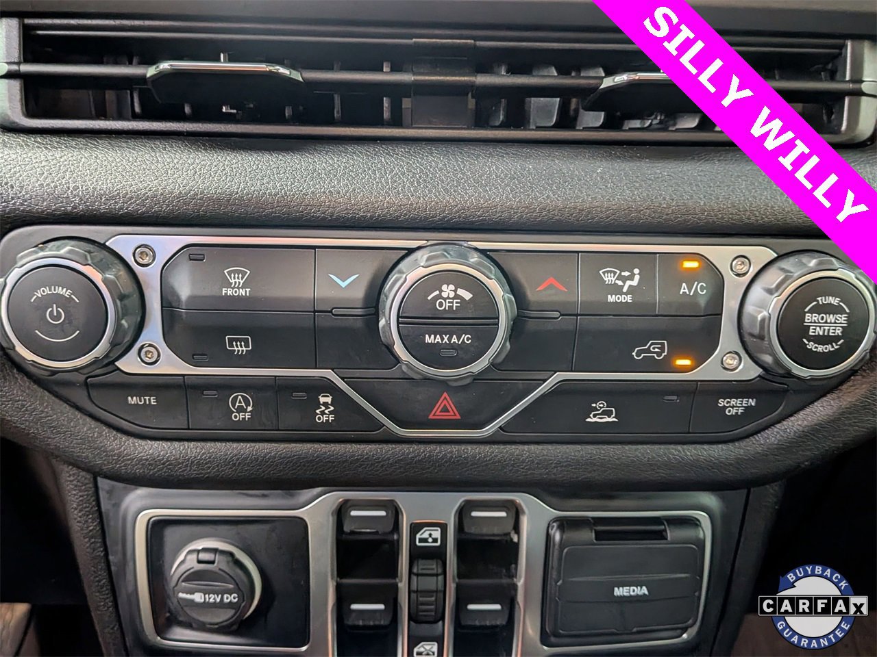 Used 2024 Jeep Wrangler Willys image 17