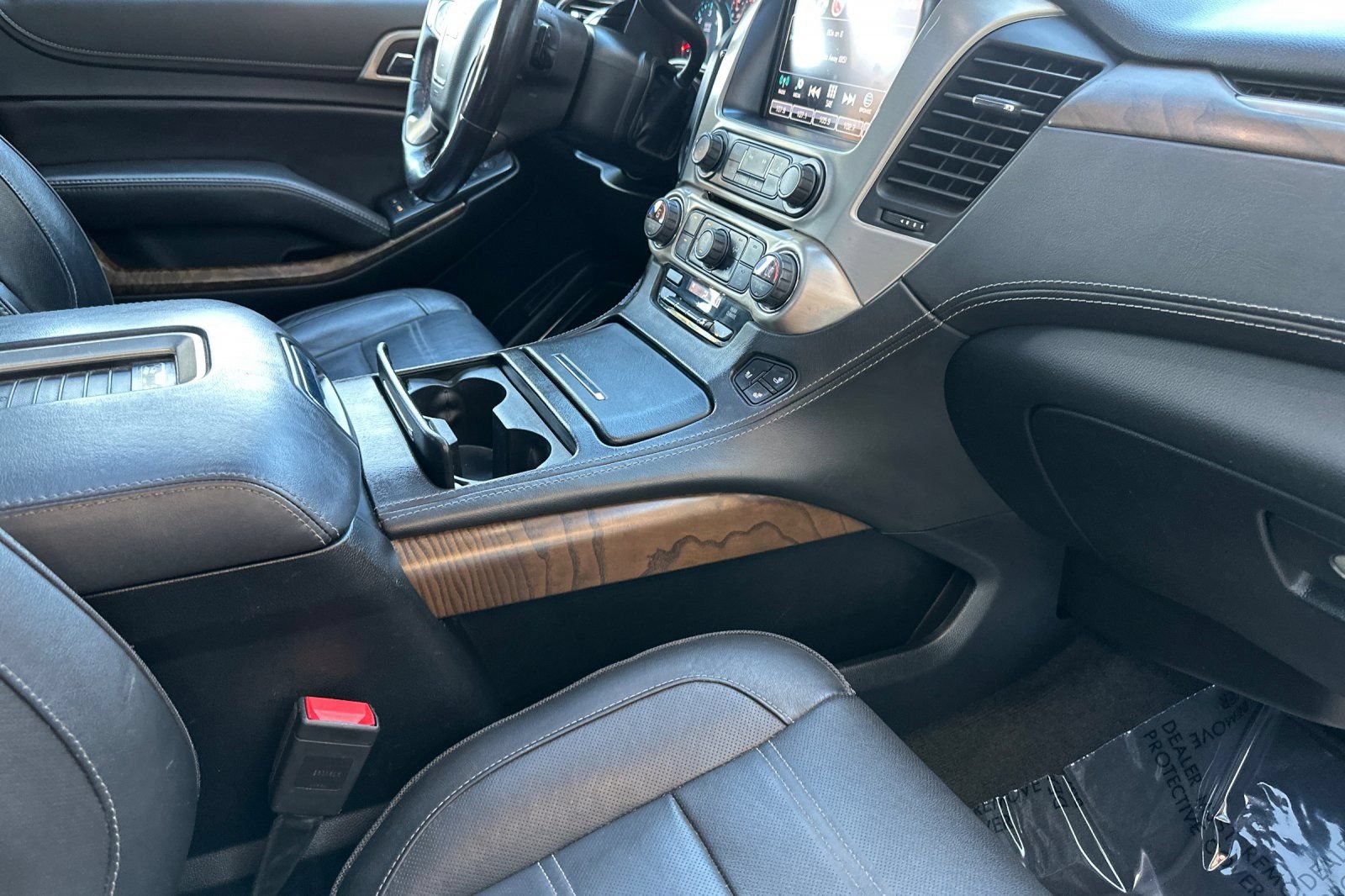 Used 2018 GMC Yukon Denali w/ Denali Ultimate Package AWD/4WD image 18