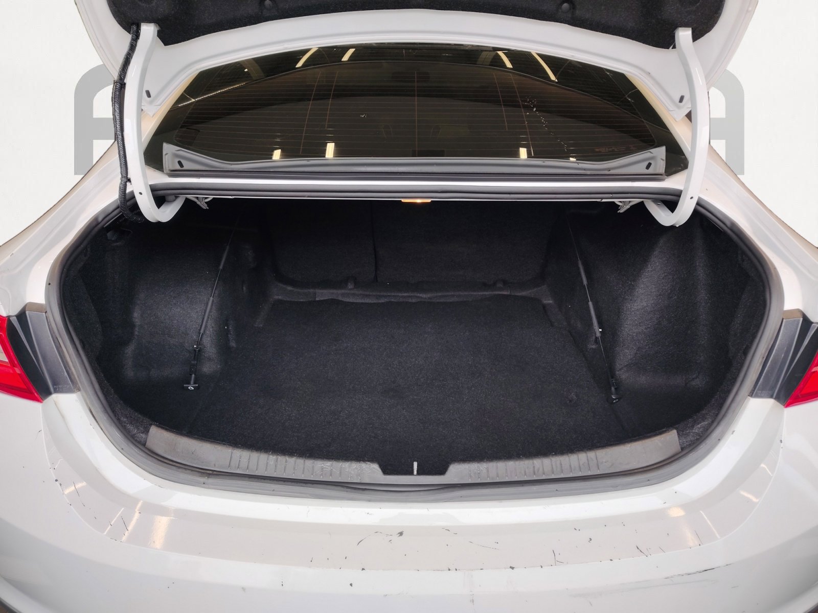 Used 2020 Chevrolet Malibu LS FWD image 15