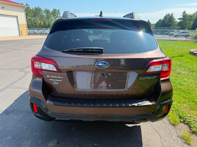 Used 2019 Subaru Outback 2.5i Limited AWD/4WD image 2