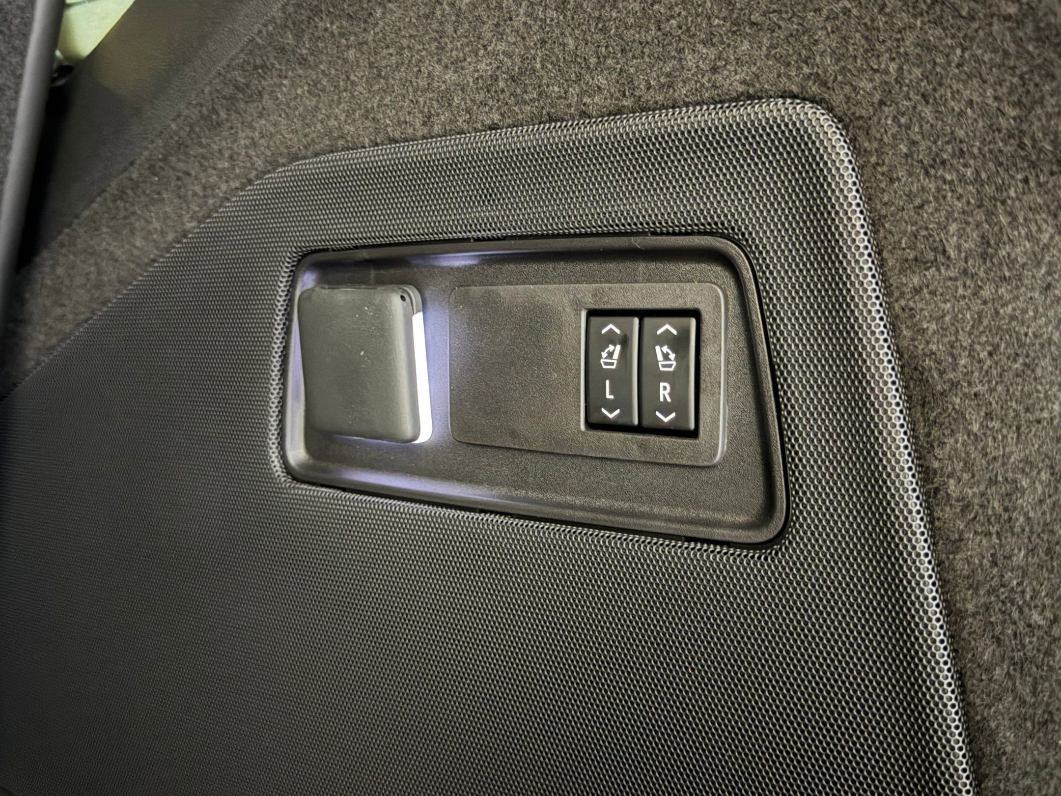 New 2026 Cadillac Escalade Platinum Sport AWD/4WD image 59
