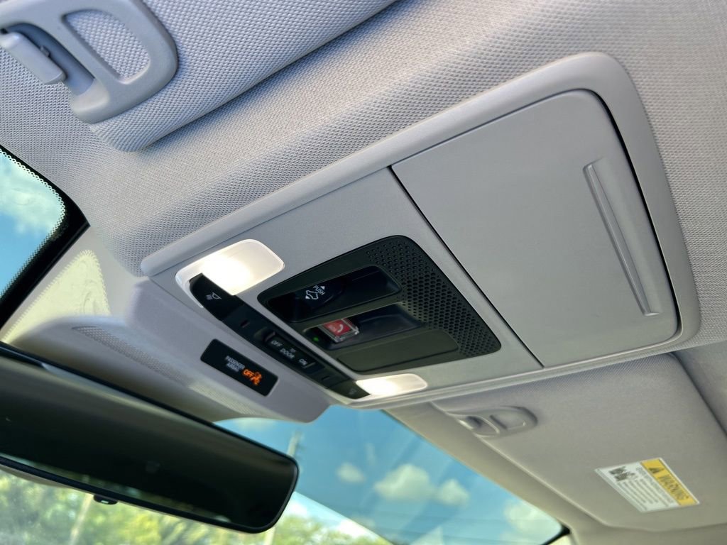 Used 2023 Honda Accord Touring image 41