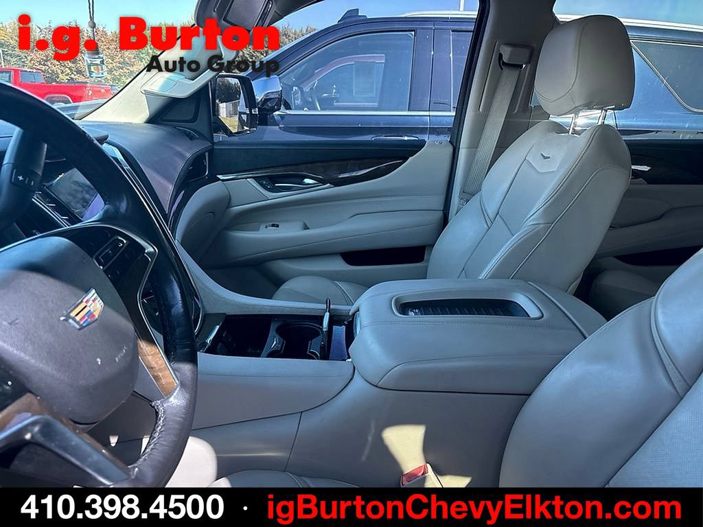 Certified 2019 Cadillac Escalade ESV Premium Luxury AWD/4WD image 5