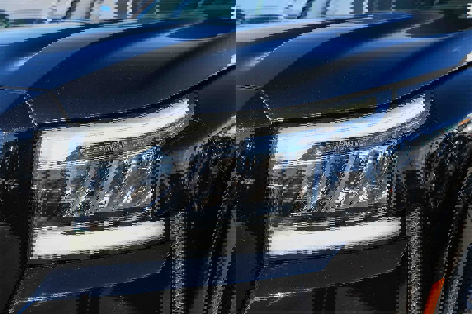 Used 2024 Nissan Frontier SL image 7