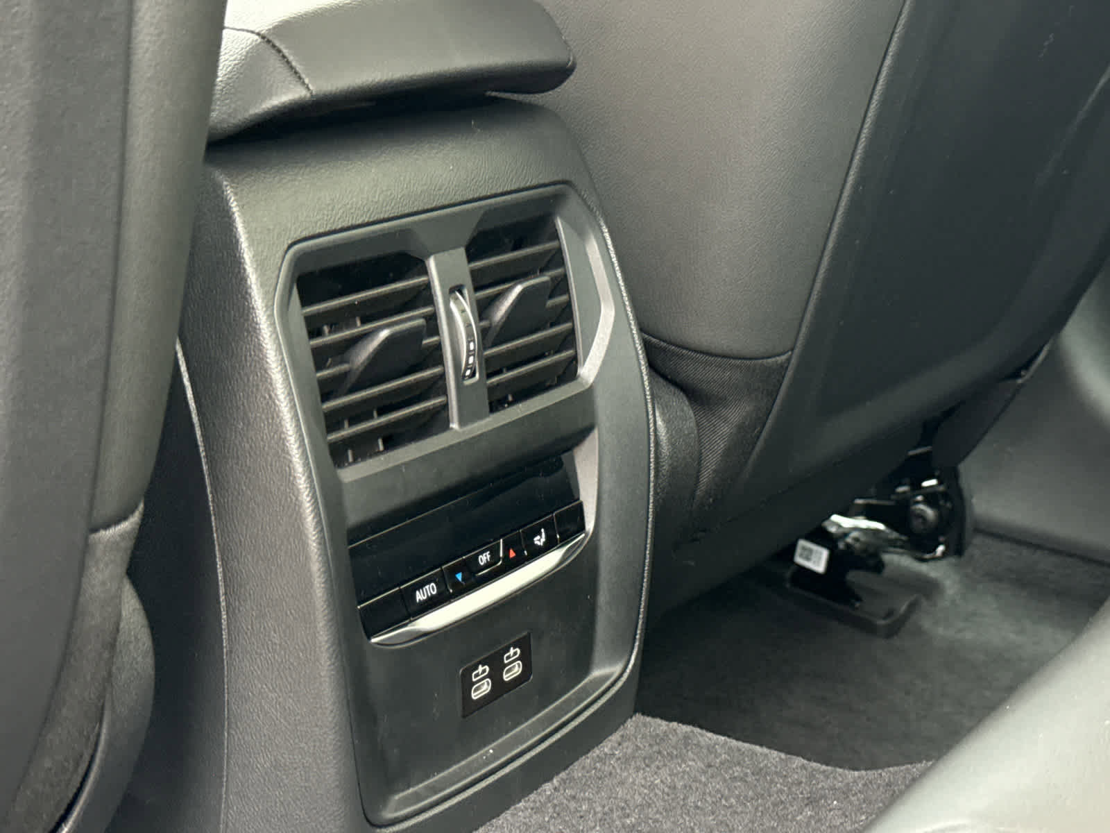 New 2026 BMW i4 xDrive40i w/ Driving Assistance Package image 17