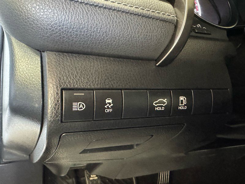 Used 2019 Toyota Camry SE image 13