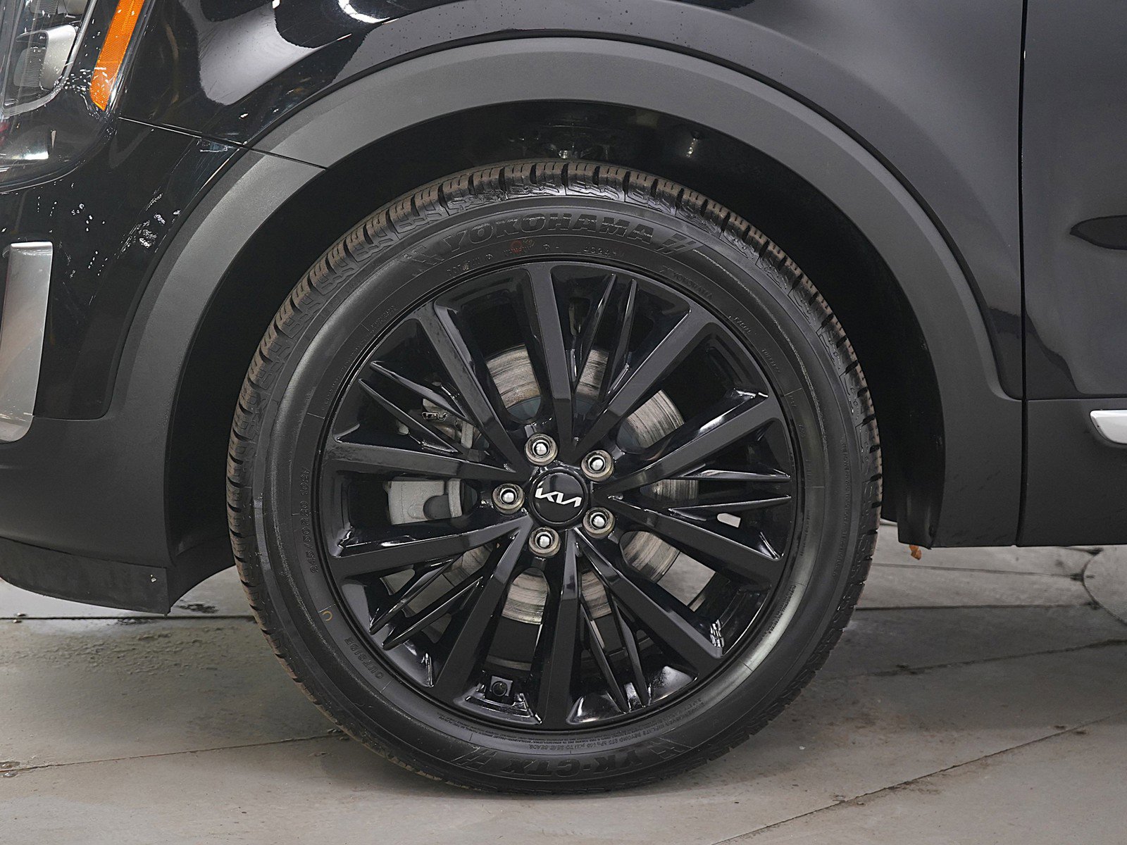 Used 2022 Kia Telluride SX image 30