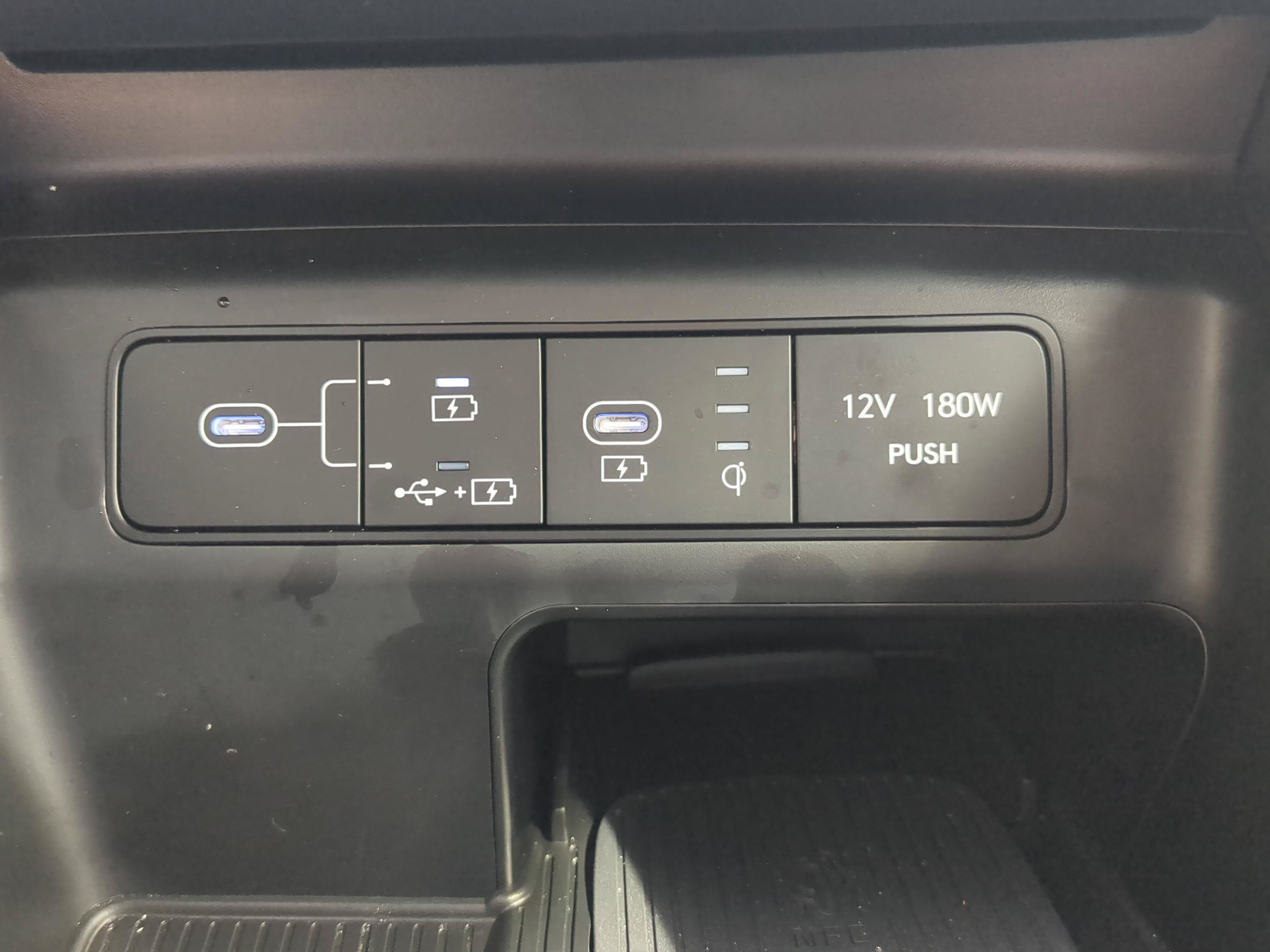 Used 2025 Hyundai Tucson SEL FWD image 18