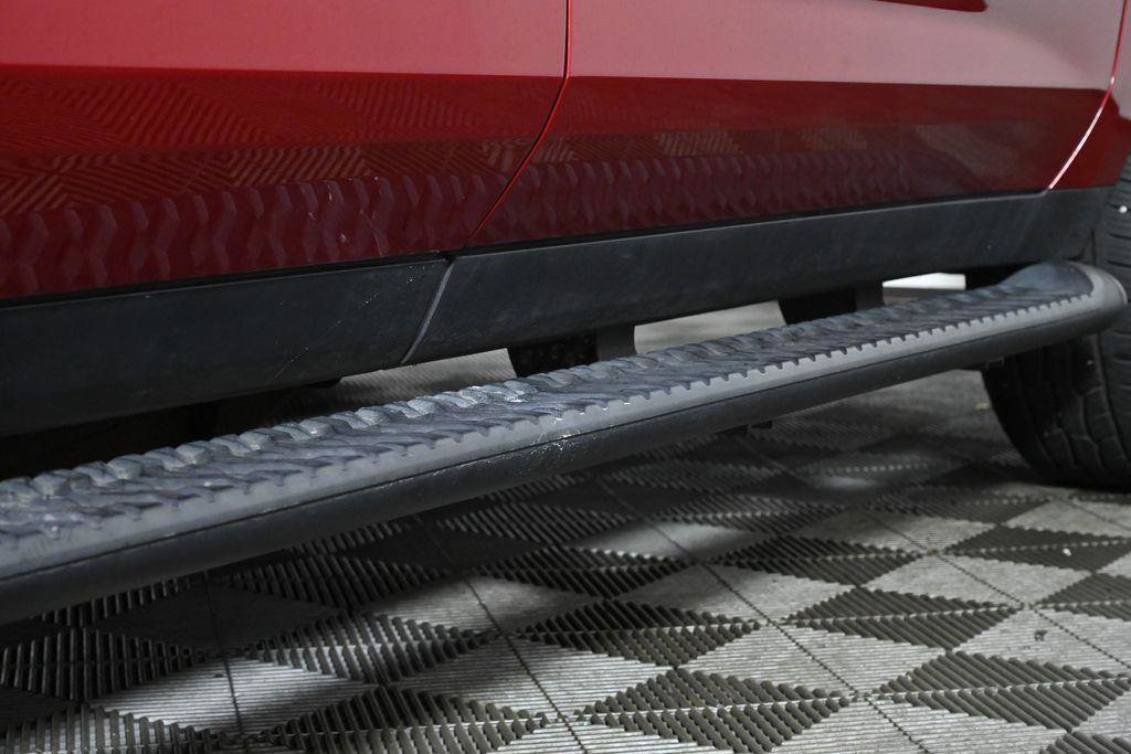 Used 2021 Chevrolet Tahoe Z71 w/ Luxury Package image 11