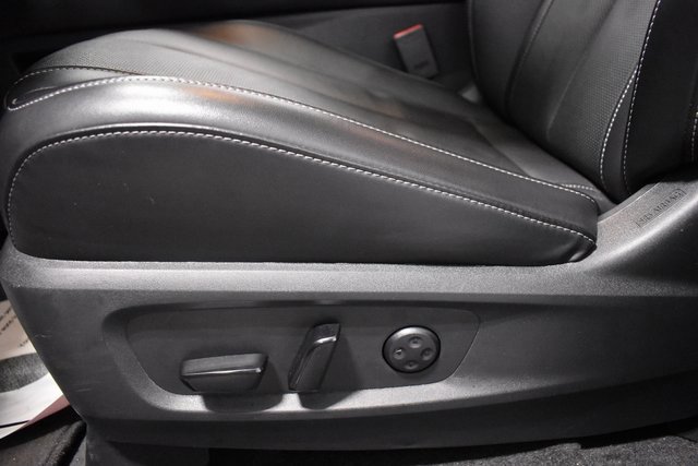 Used 2025 INFINITI QX60 Luxe w/ Black Edition image 19