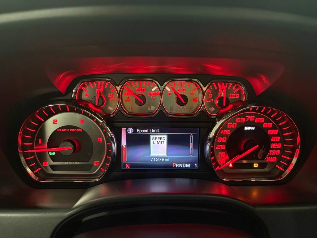 Used 2015 GMC Sierra 2500 SLT w/ Duramax Plus Package AWD/4WD image 27