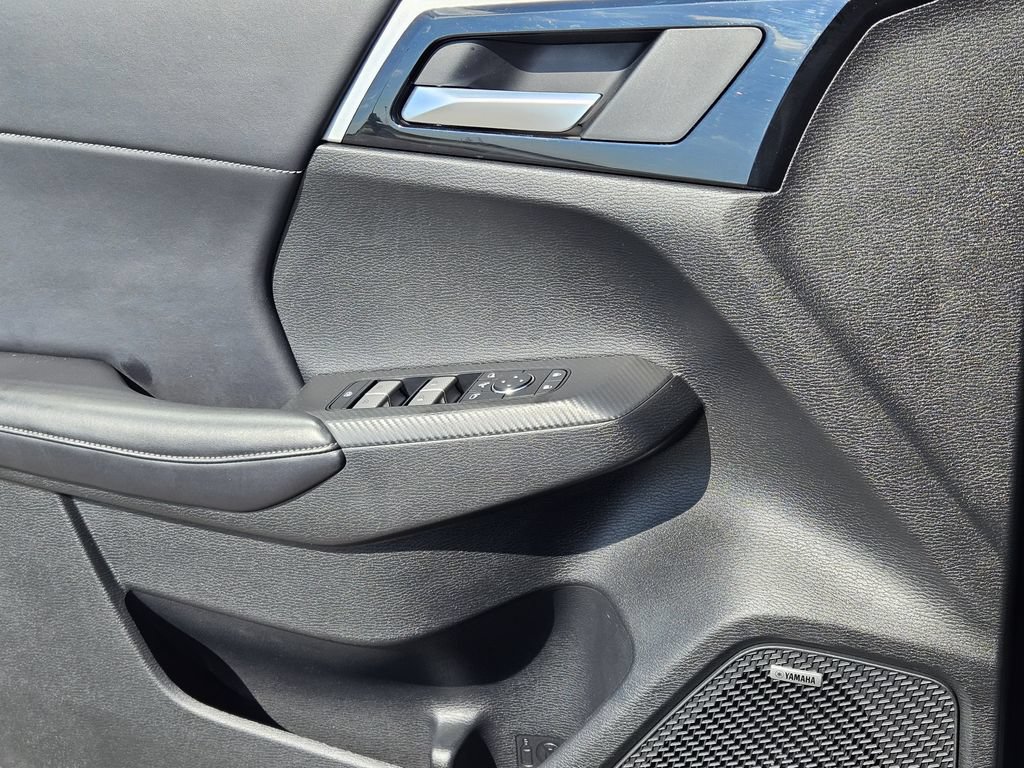 Used 2025 Mitsubishi Outlander SE AWD/4WD image 17