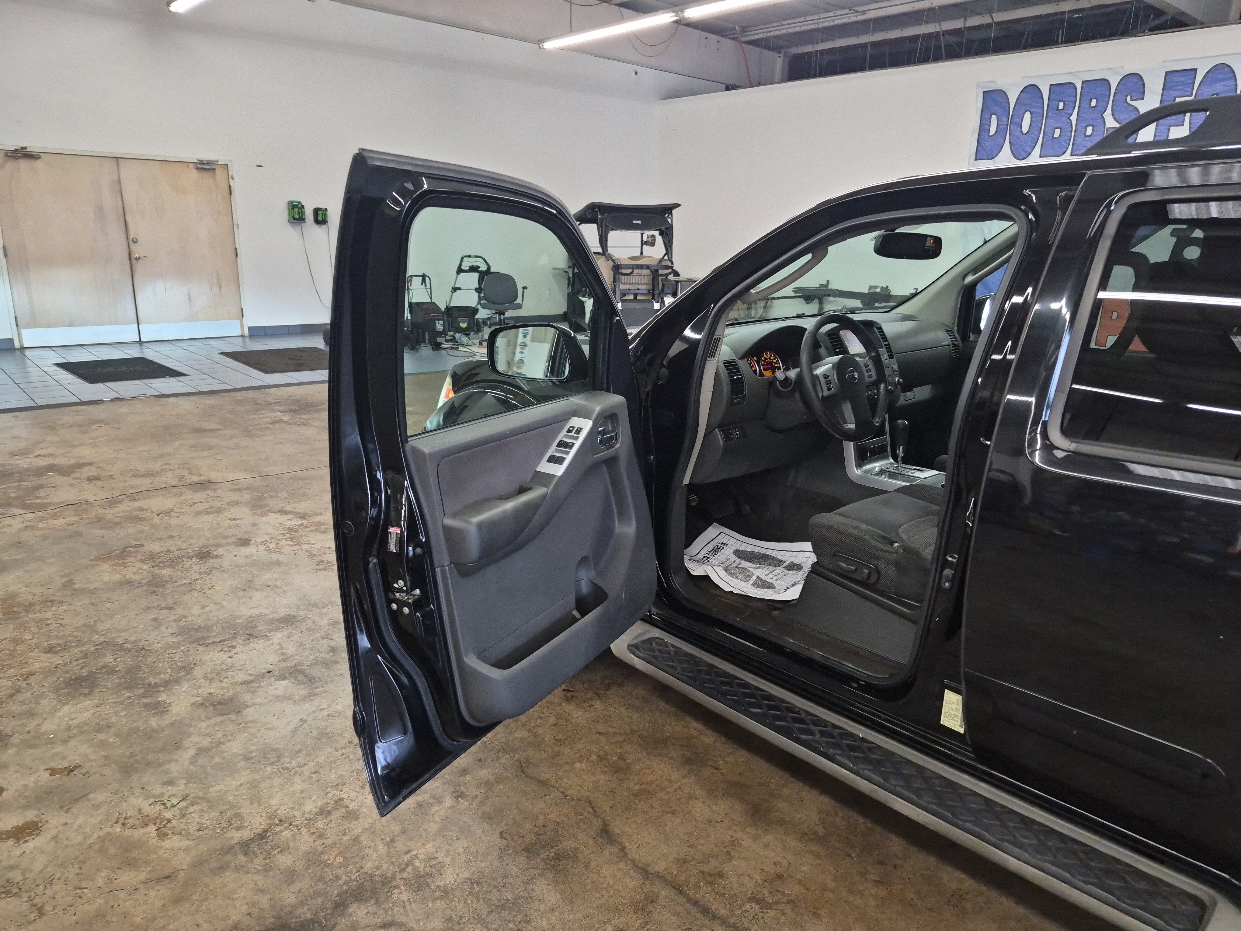 Used 2011 Nissan Pathfinder SV w/ Protection Pkg RWD image 8