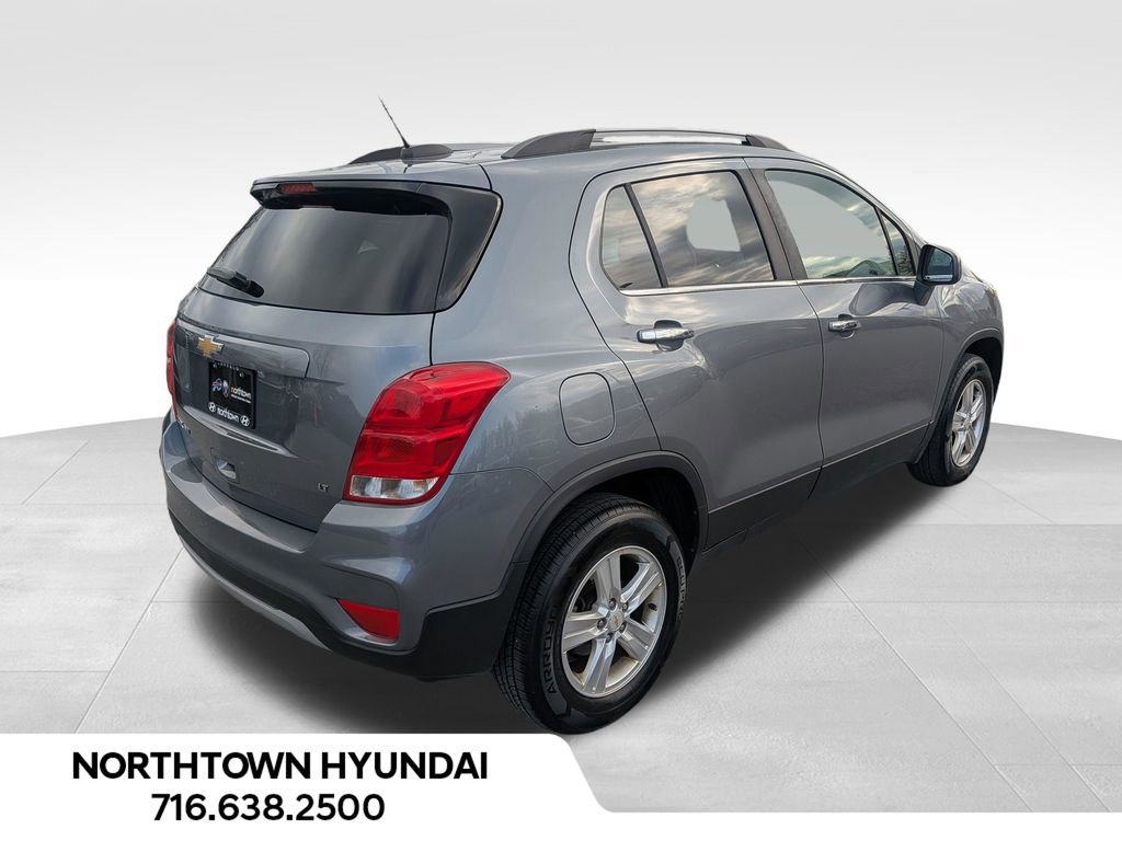 Used 2019 Chevrolet Trax LT w/ LT Convenience Package AWD/4WD image 12