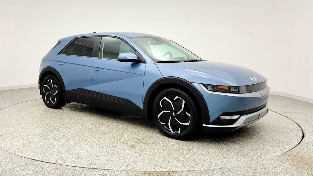 Used 2023 Hyundai Ioniq 5 SE image 3