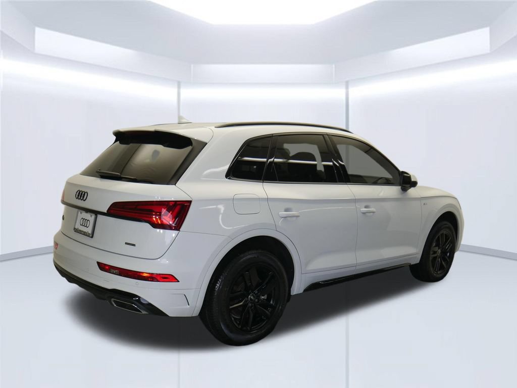 Certified 2023 Audi Q5 2.0T Premium w/ Convenience Package AWD/4WD image 8