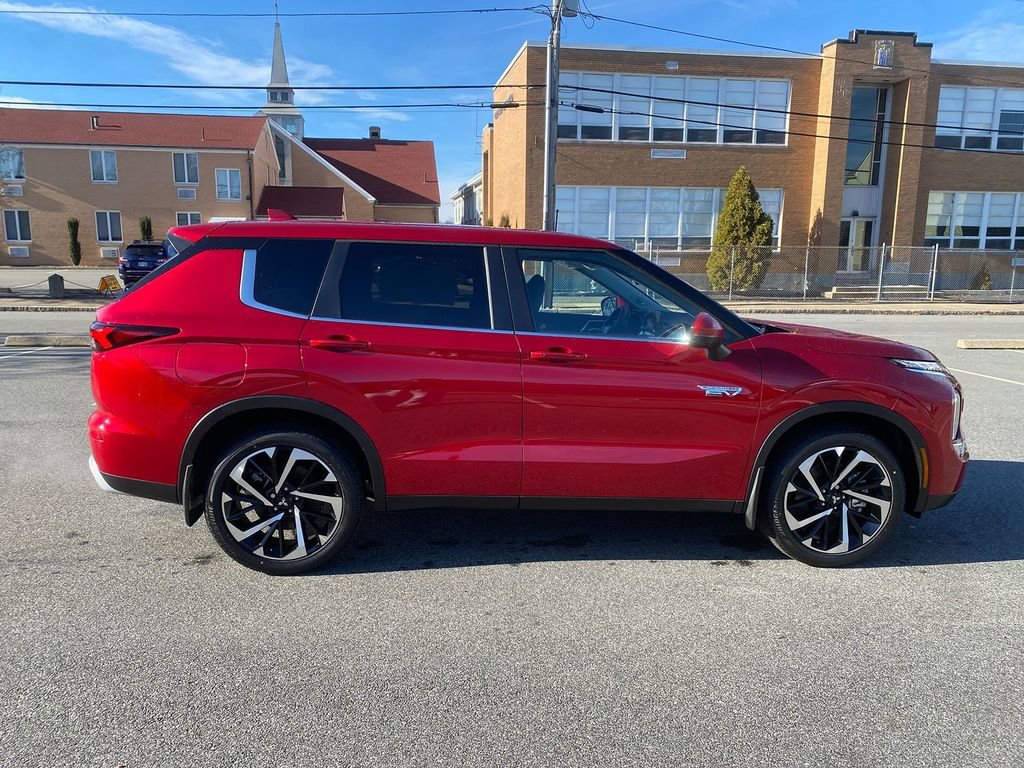 New 2025 Mitsubishi Outlander SE image 4