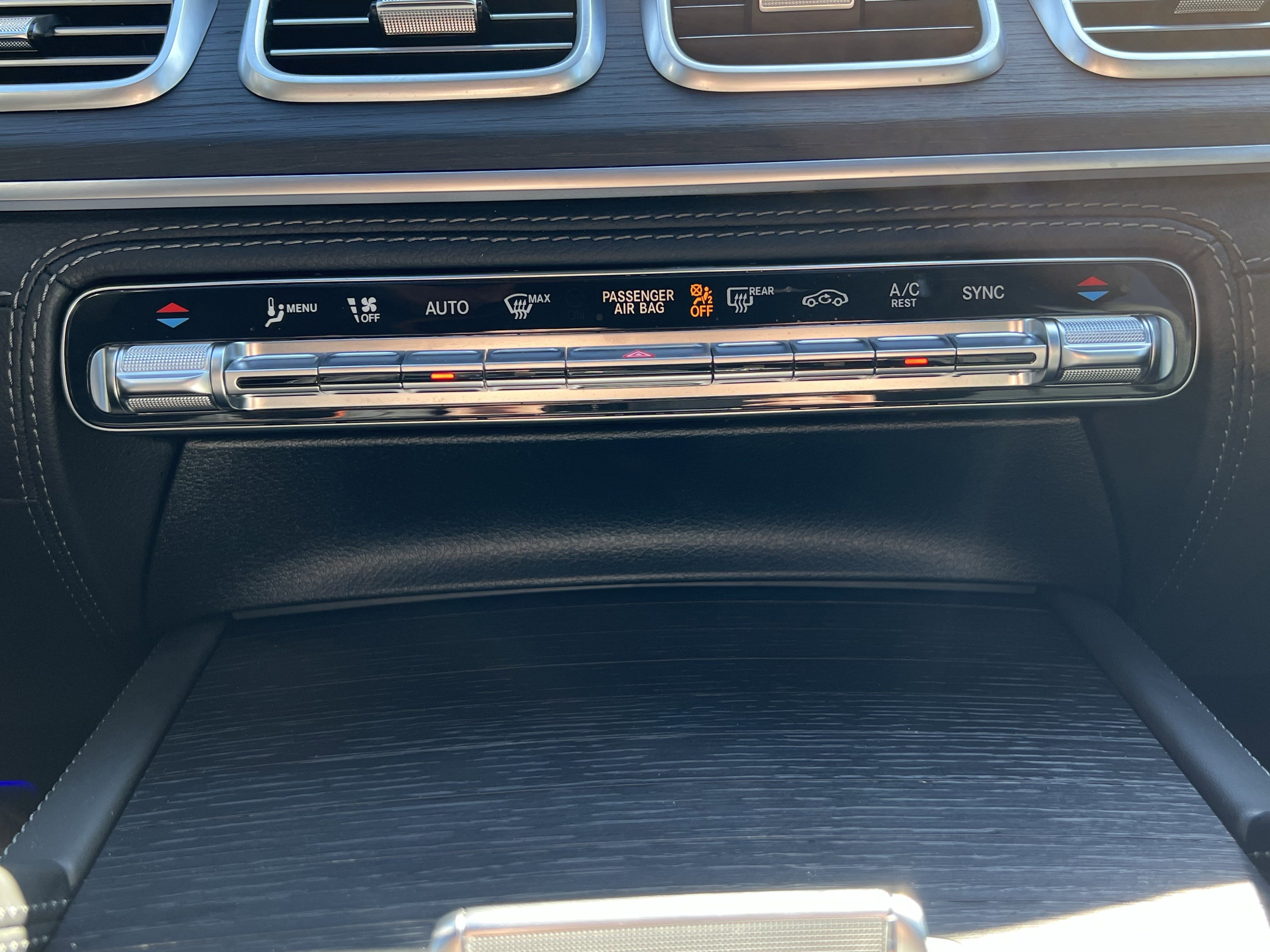 Used 2025 Mercedes-Benz GLS 450 4MATIC image 29