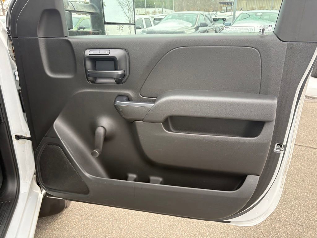 Used 2015 Chevrolet Silverado 3500 W/T image 18
