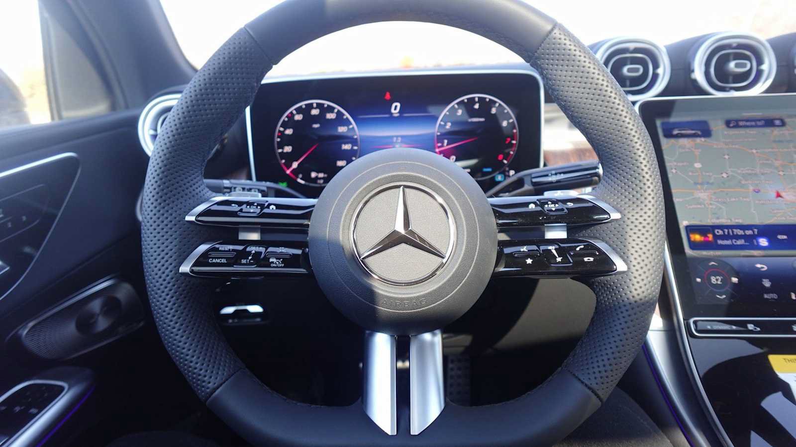 New 2026 Mercedes-Benz GLC 300 4MATIC image 37