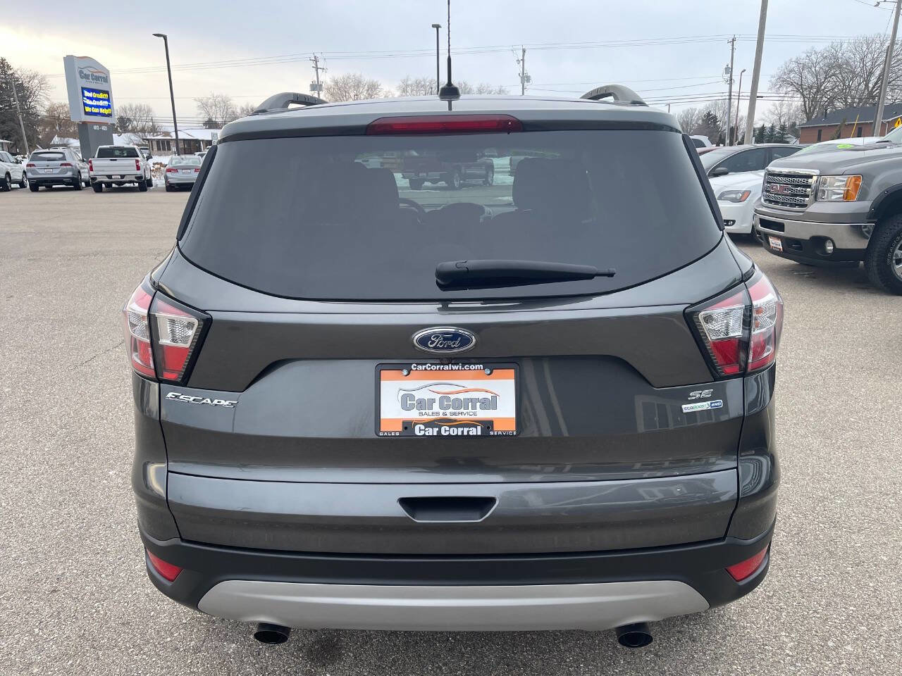Used 2018 Ford Escape SE image 4