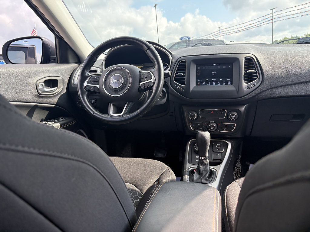 Used 2021 Jeep Compass Sport w/ Cold Weather Group AWD/4WD image 25