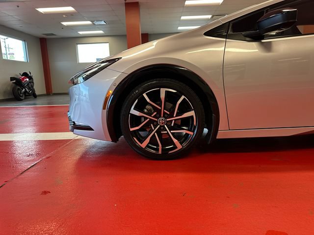 Certified 2024 Toyota Prius Prime Premium w/ Advanced Technology Package FWD image 27