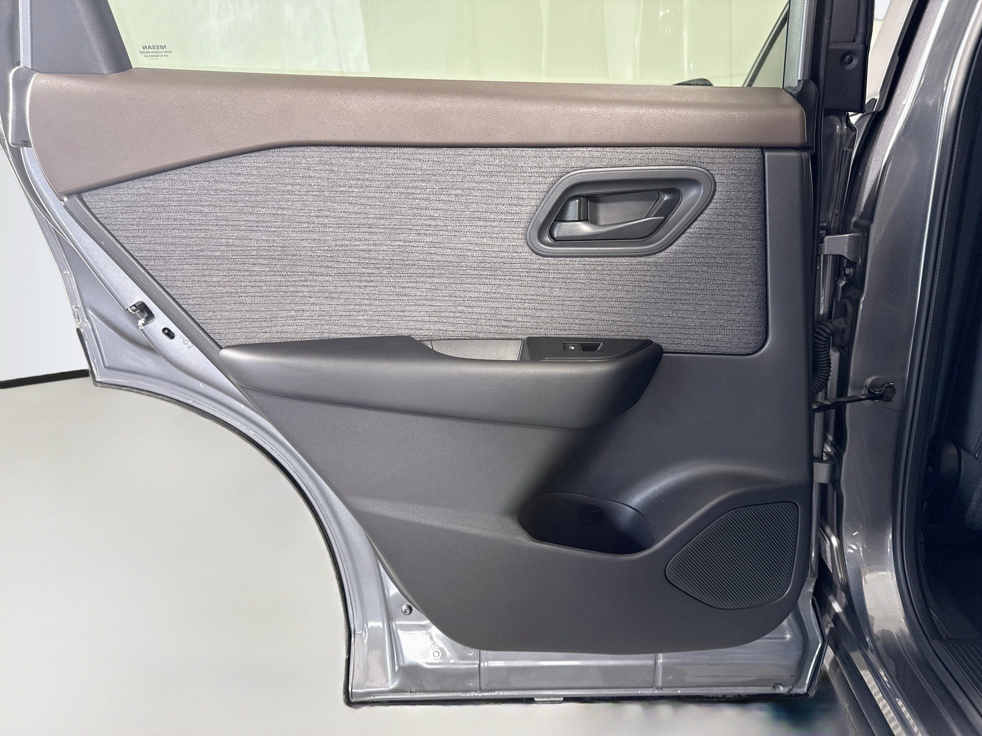 Used 2023 Nissan Rogue S FWD image 26