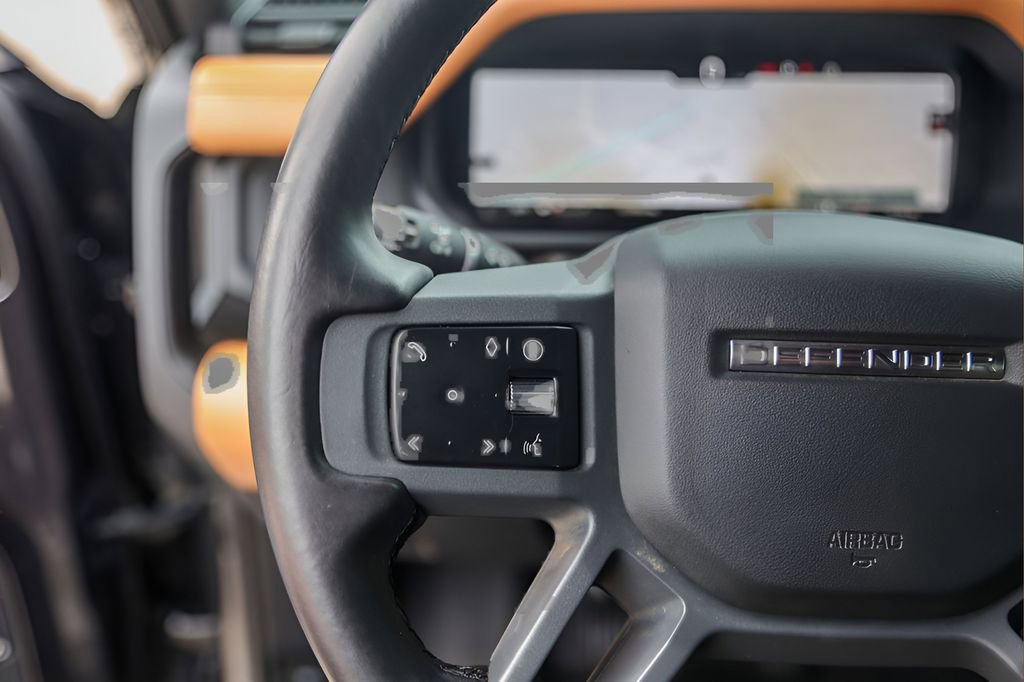 Used 2024 Land Rover Defender 110 X-Dynamic SE image 14